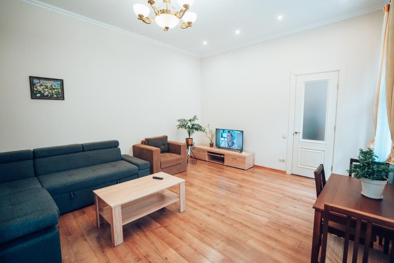 Wonderful Flat On City Center Úzhgorod Exterior foto